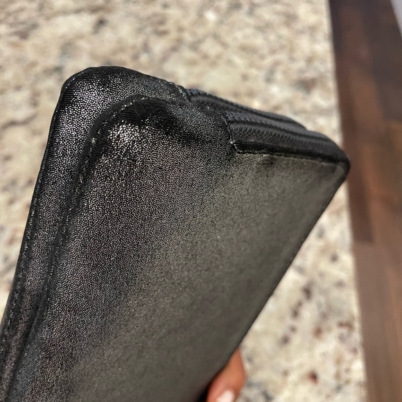 Lululemon Metallic Wristlet Wallet Clutch - Picture 13 of 16